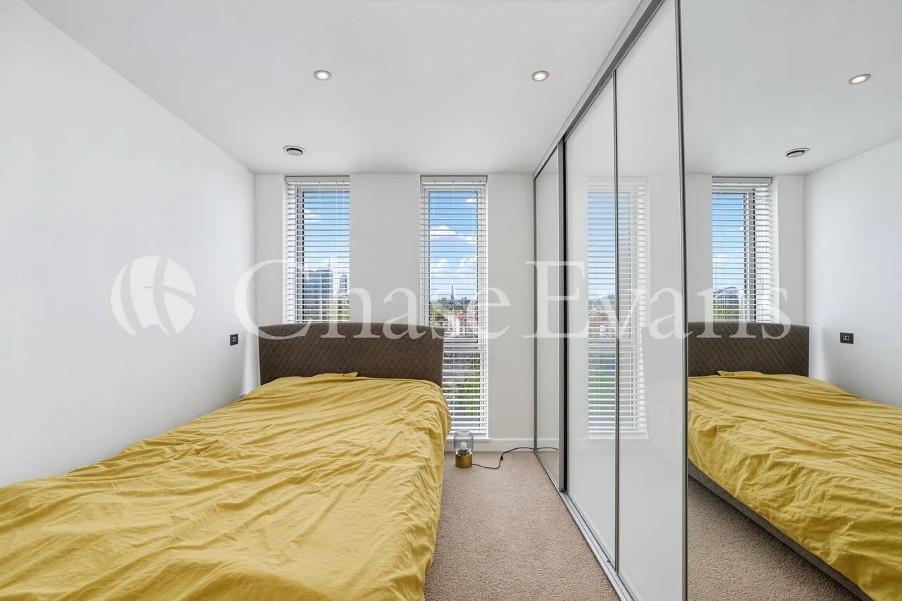Pan Peninsula Square, Canary Wharf, E14, photo 8
