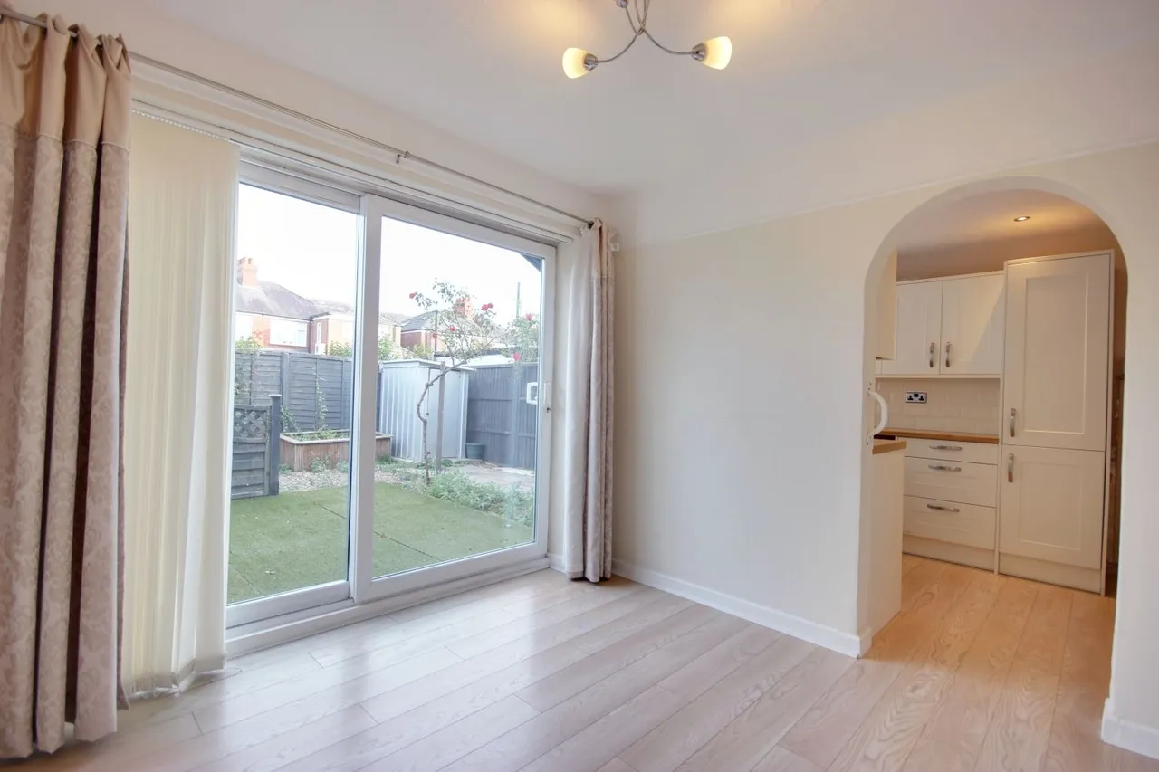 Langdale Avenue, Beverley, HU17, photo 8