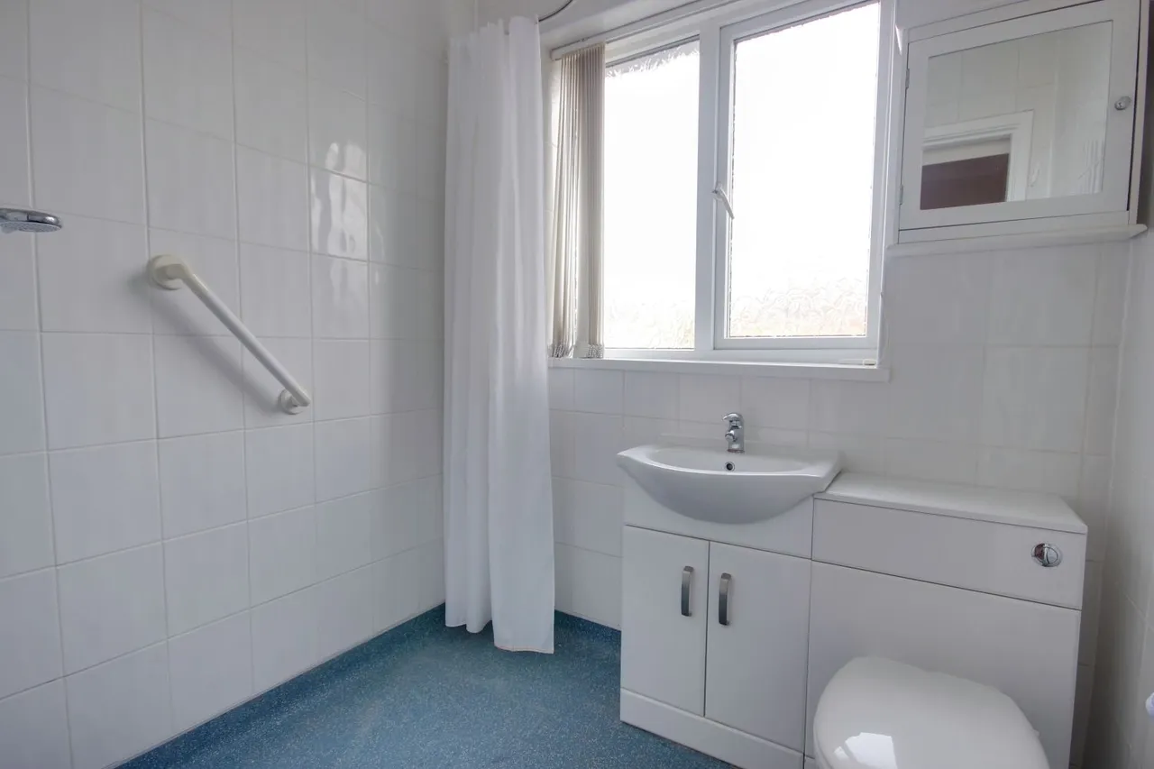 Langdale Avenue, Beverley, HU17, photo 16