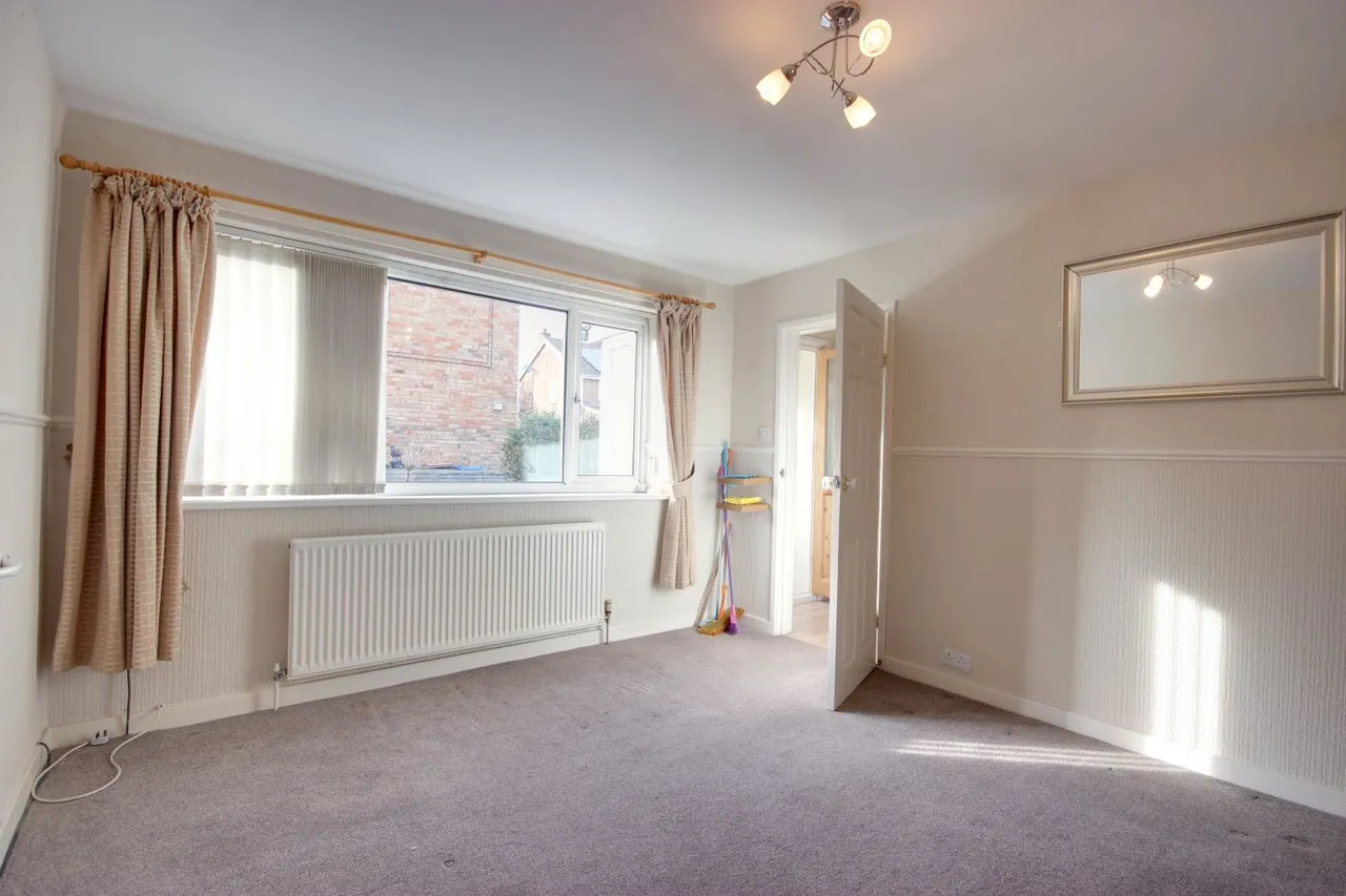 Langdale Avenue, Beverley, HU17, photo 11