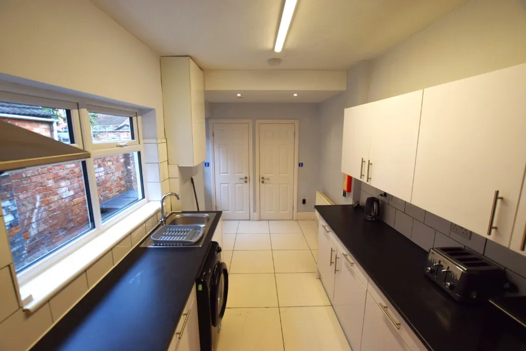Euston Road, Far Cotton, NN4, photo 6