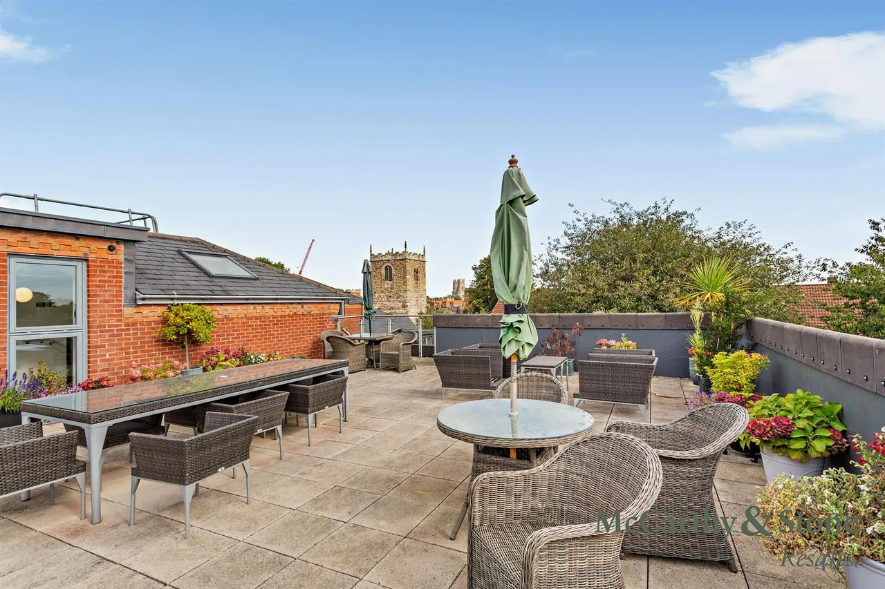 Bishophill Junior, York, YO1, photo 16