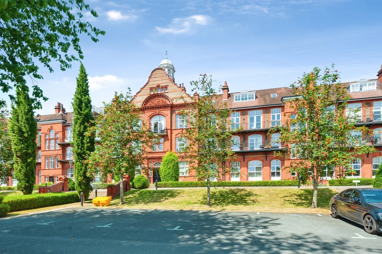 1 bed flat for sale — Kingswood Park, Kingswood, Frodsham