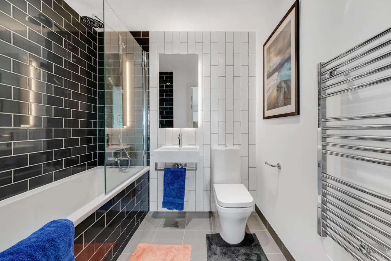 Carrick House, Royal Wharf, E16, photo 10