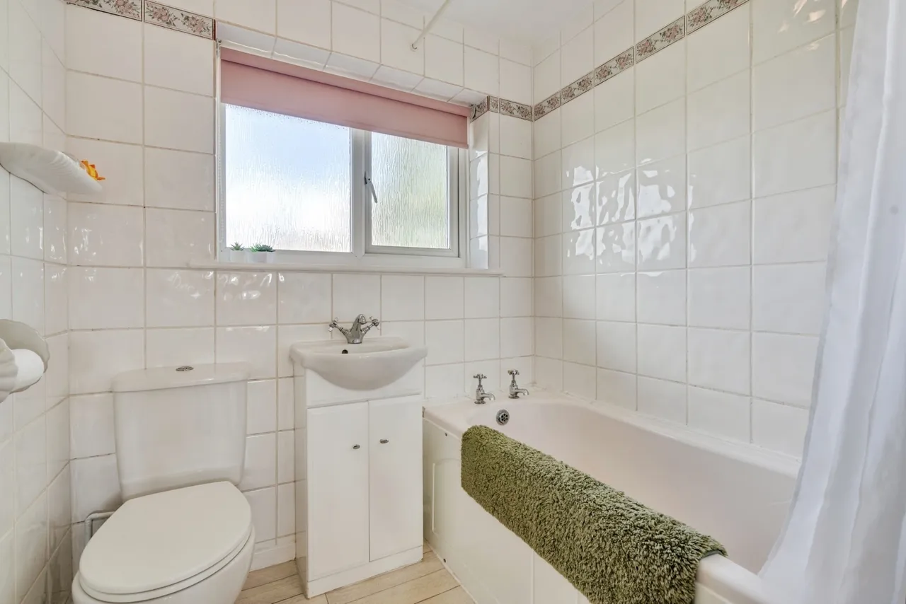 Drake Hall, Westhoughton, BL5, photo 23
