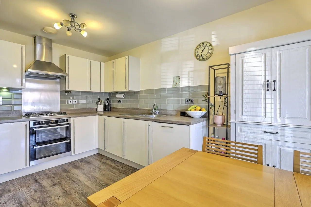 Kent Road South, Northampton, Northamptonshire, NN5, photo 6