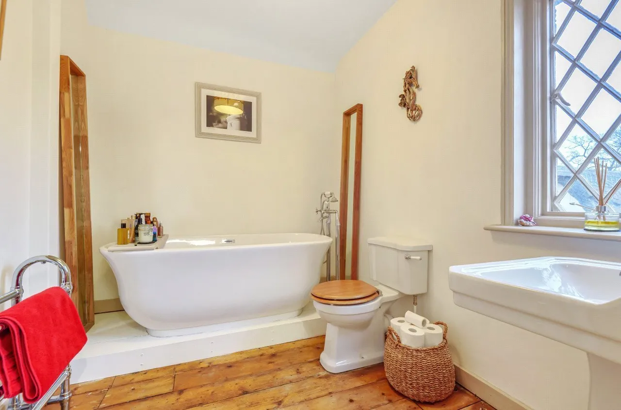High Street, Cheveley, CB8, photo 9