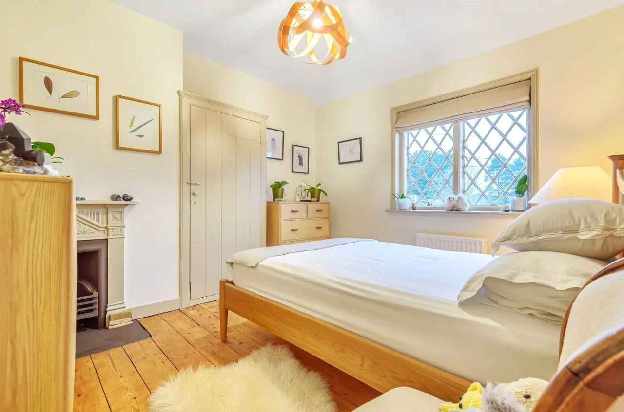 High Street, Cheveley, CB8, photo 8