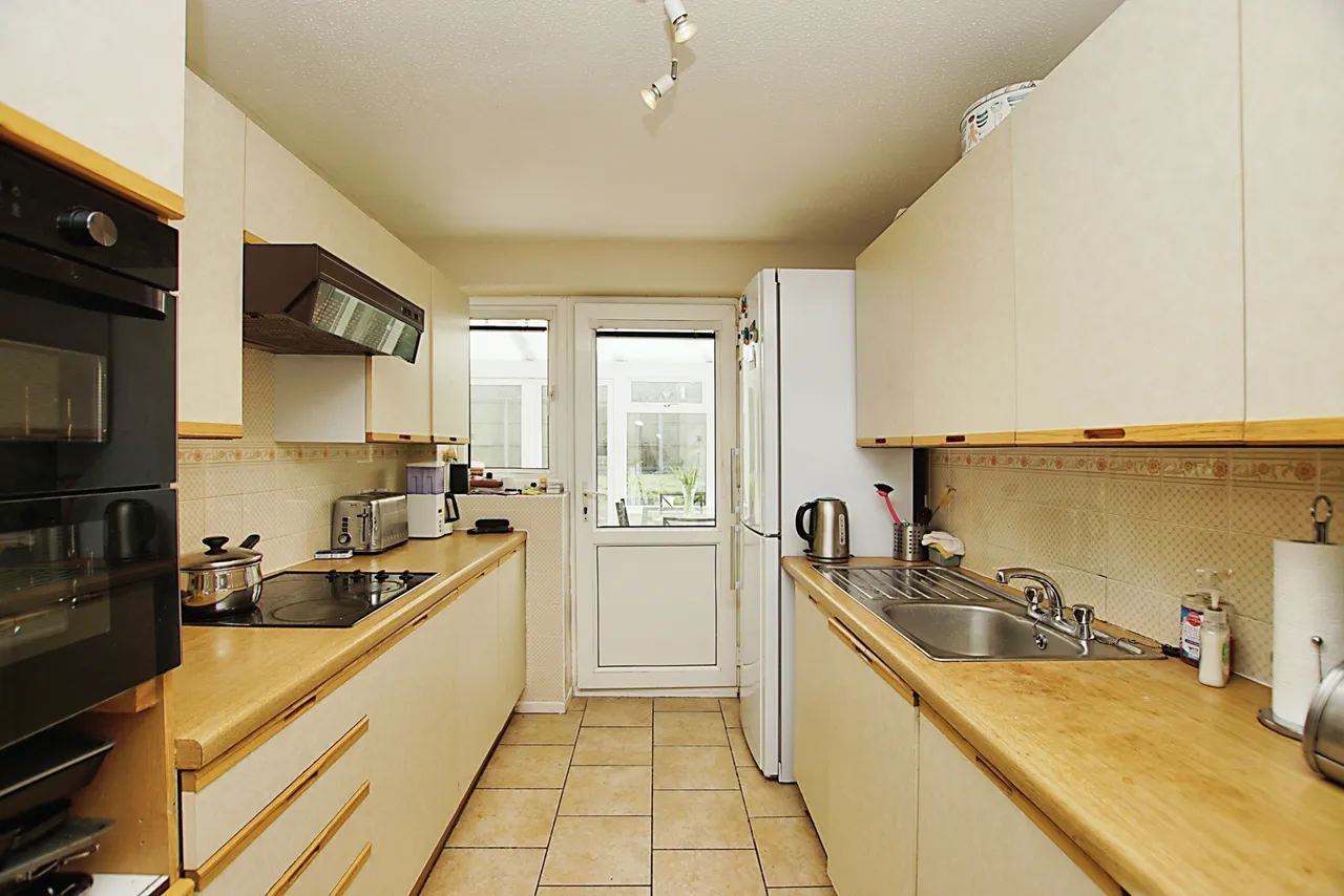 Cade Close, Stoke Gifford, Bristol, Gloucestershire, BS34, photo 4