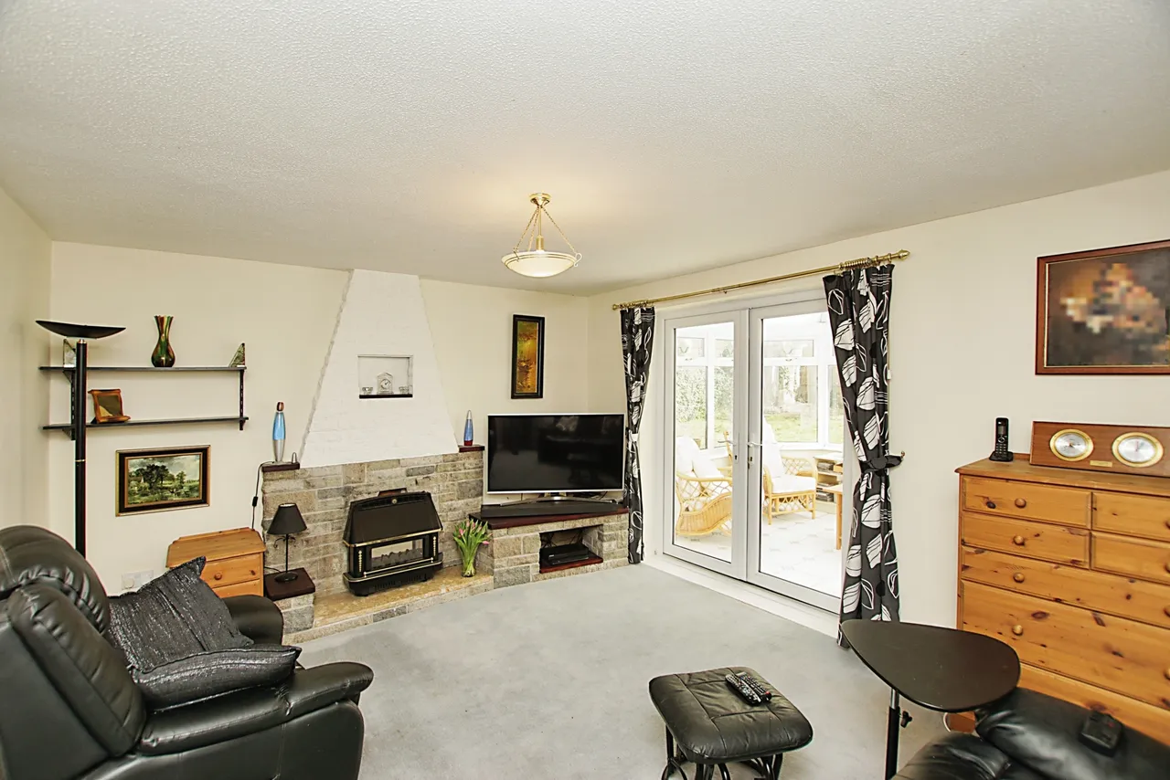 Cade Close, Stoke Gifford, Bristol, Gloucestershire, BS34, photo 5