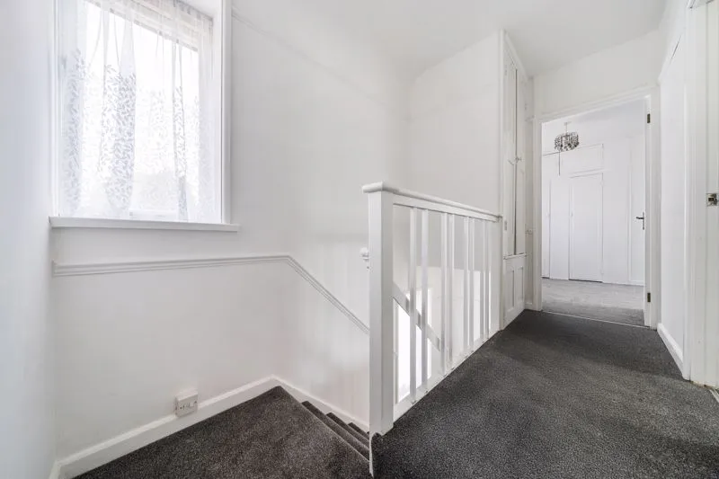 Wrythe Lane, Carshalton SM5 1TX, photo 7