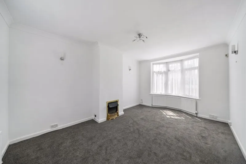 Wrythe Lane, Carshalton SM5 1TX, photo 3