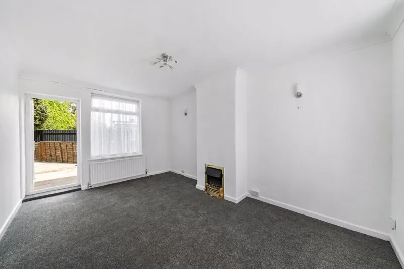 Wrythe Lane, Carshalton SM5 1TX, photo 2