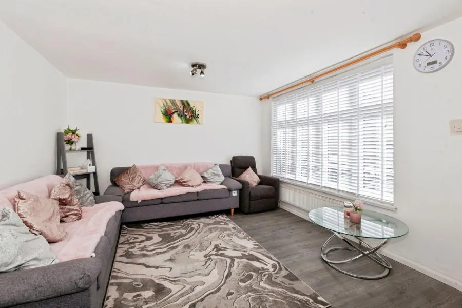 Spackmans Way, Slough, SL1, photo 3