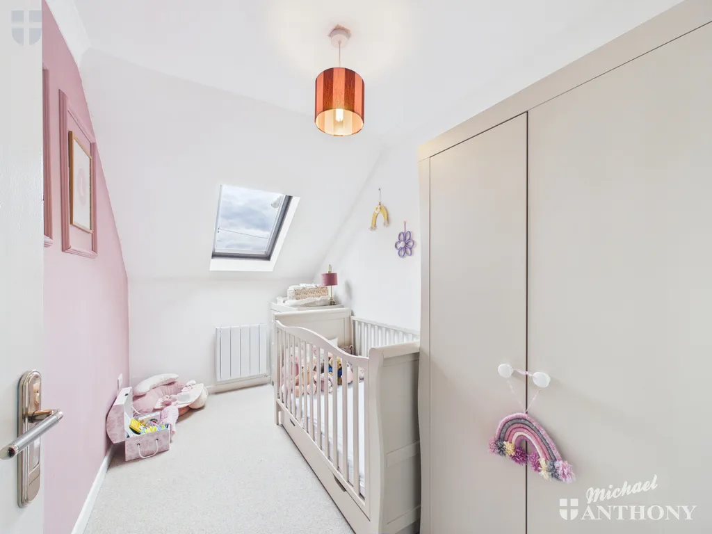 Plested Court, Stoke Mandeville, Aylesbury, HP22 5UB, photo 6