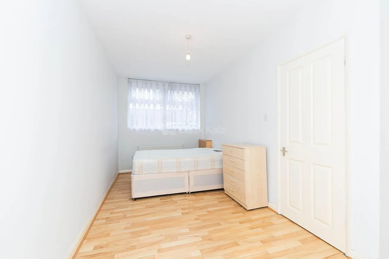 Windus Road, N16, photo 4