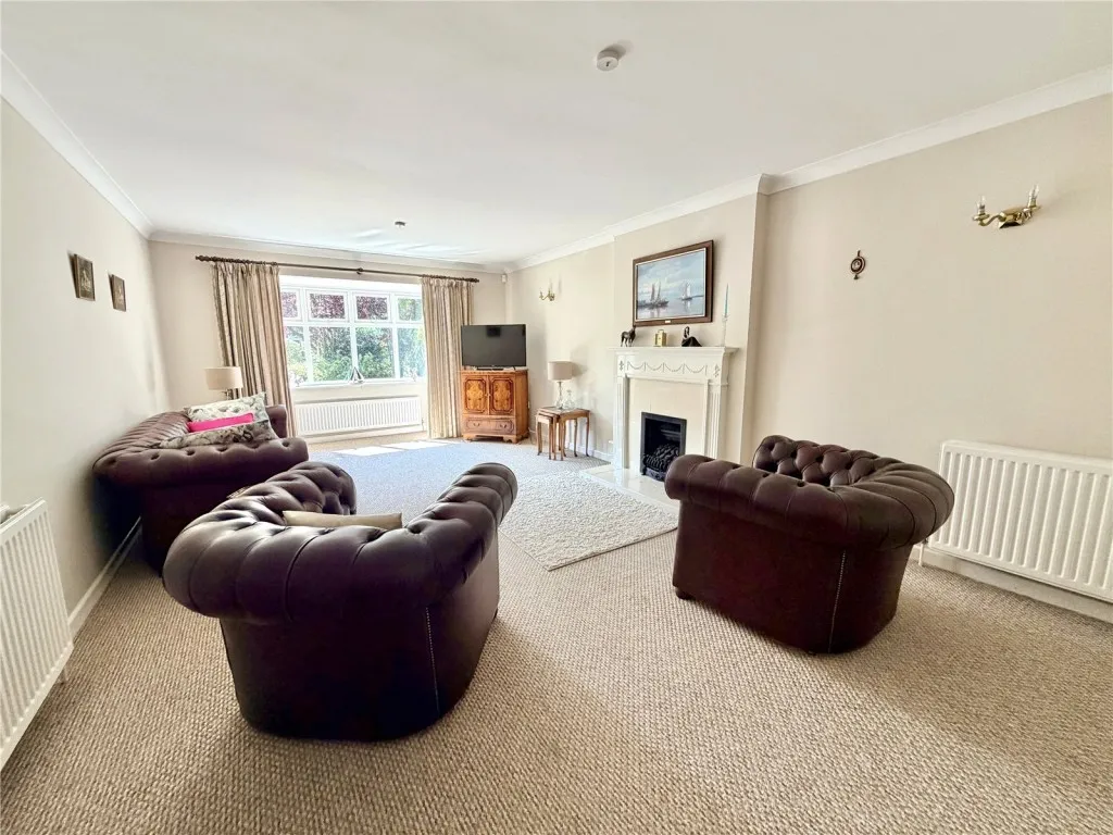 Pennington, Lymington, photo 2