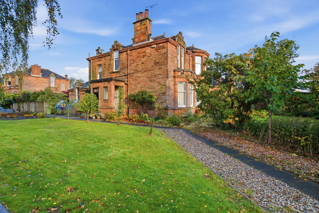 St Andrews Drive, Pollokshields, G41, photo 18