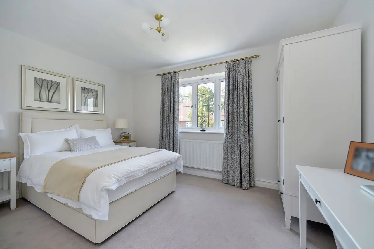 Newlands, Cranleigh, GU6, photo 15