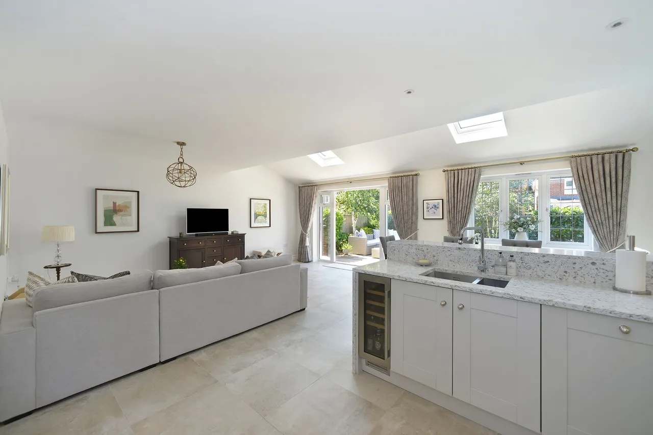 Newlands, Cranleigh, GU6, photo 6