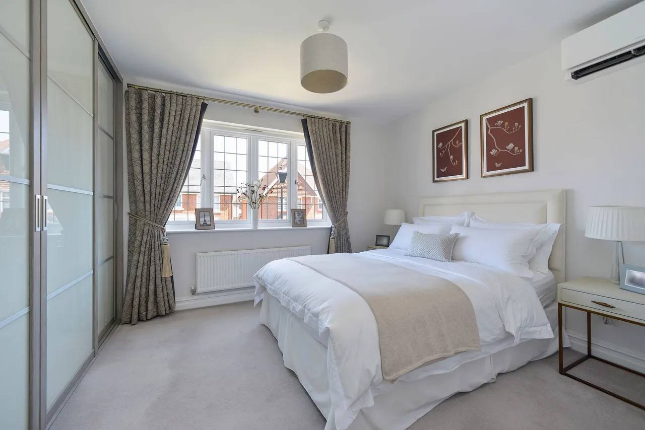 Newlands, Cranleigh, GU6, photo 11