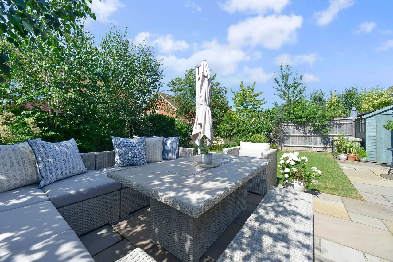 Newlands, Cranleigh, GU6, photo 18