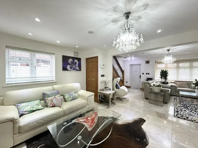 Crow Lane, Romford, RM7, photo 11