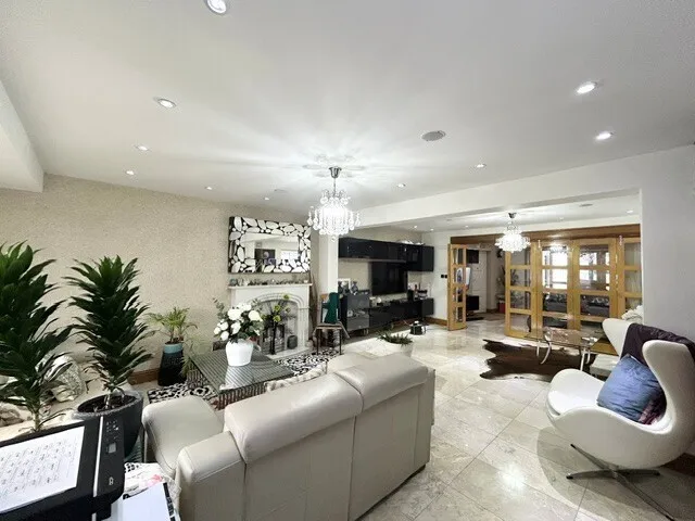 Crow Lane, Romford, RM7, photo 7