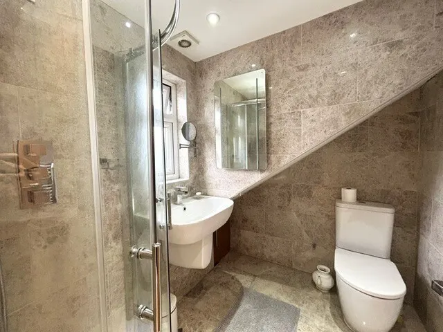 Crow Lane, Romford, RM7, photo 6