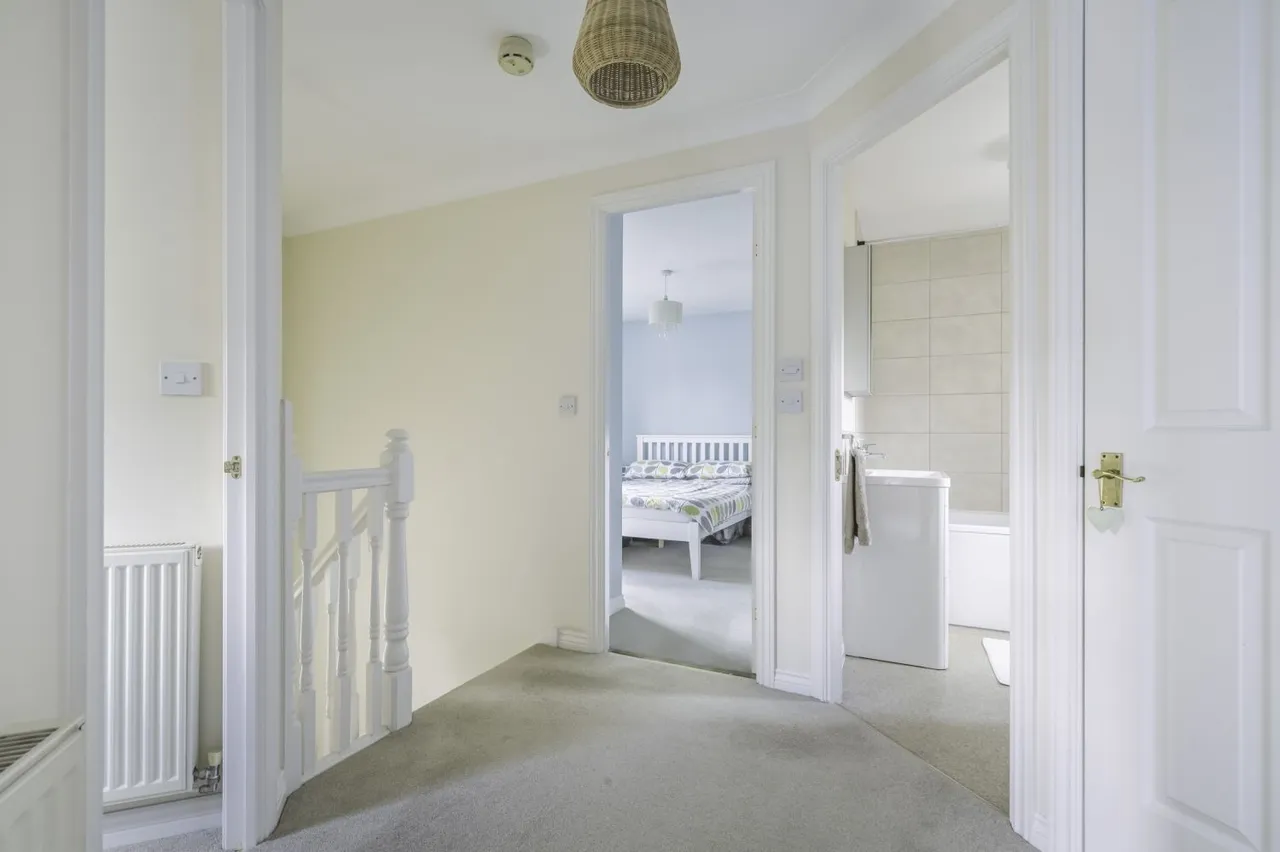 Fawley Close, Swindon, SN25, photo 10