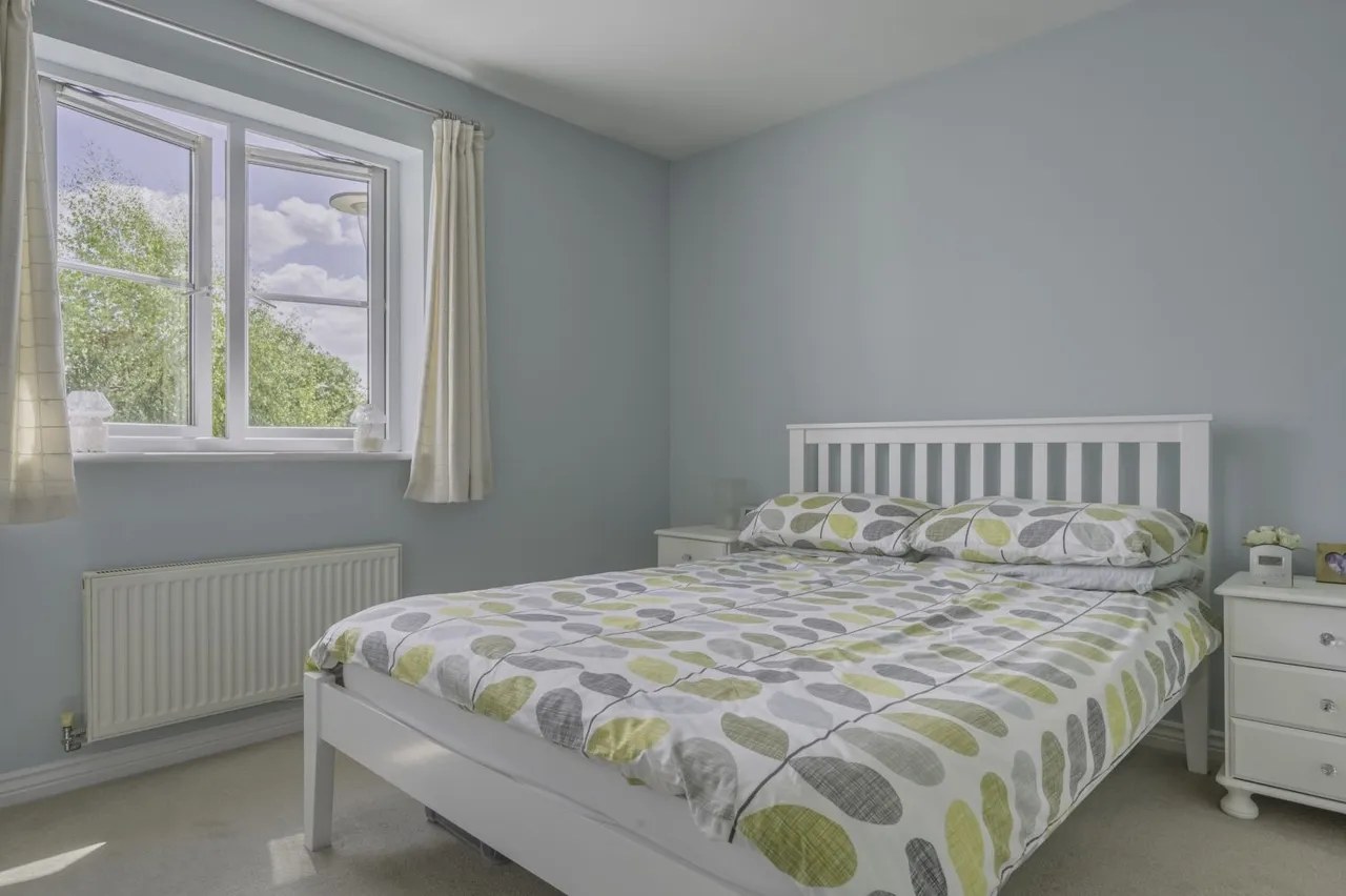 Fawley Close, Swindon, SN25, photo 11
