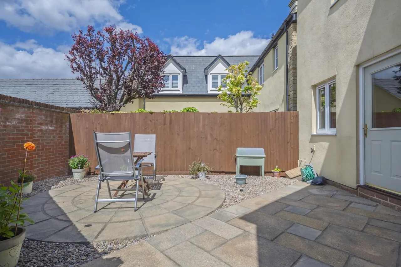 Fawley Close, Swindon, SN25, photo 23