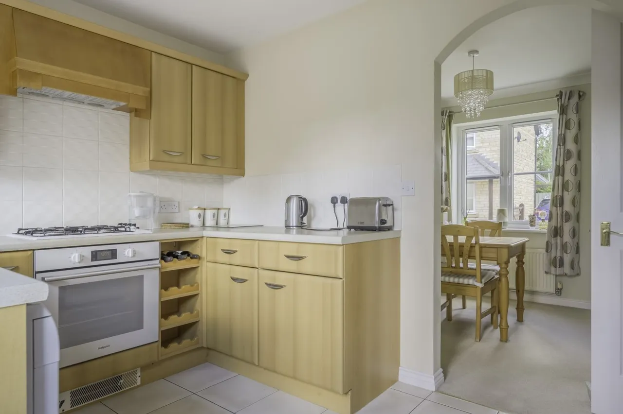 Fawley Close, Swindon, SN25, photo 5