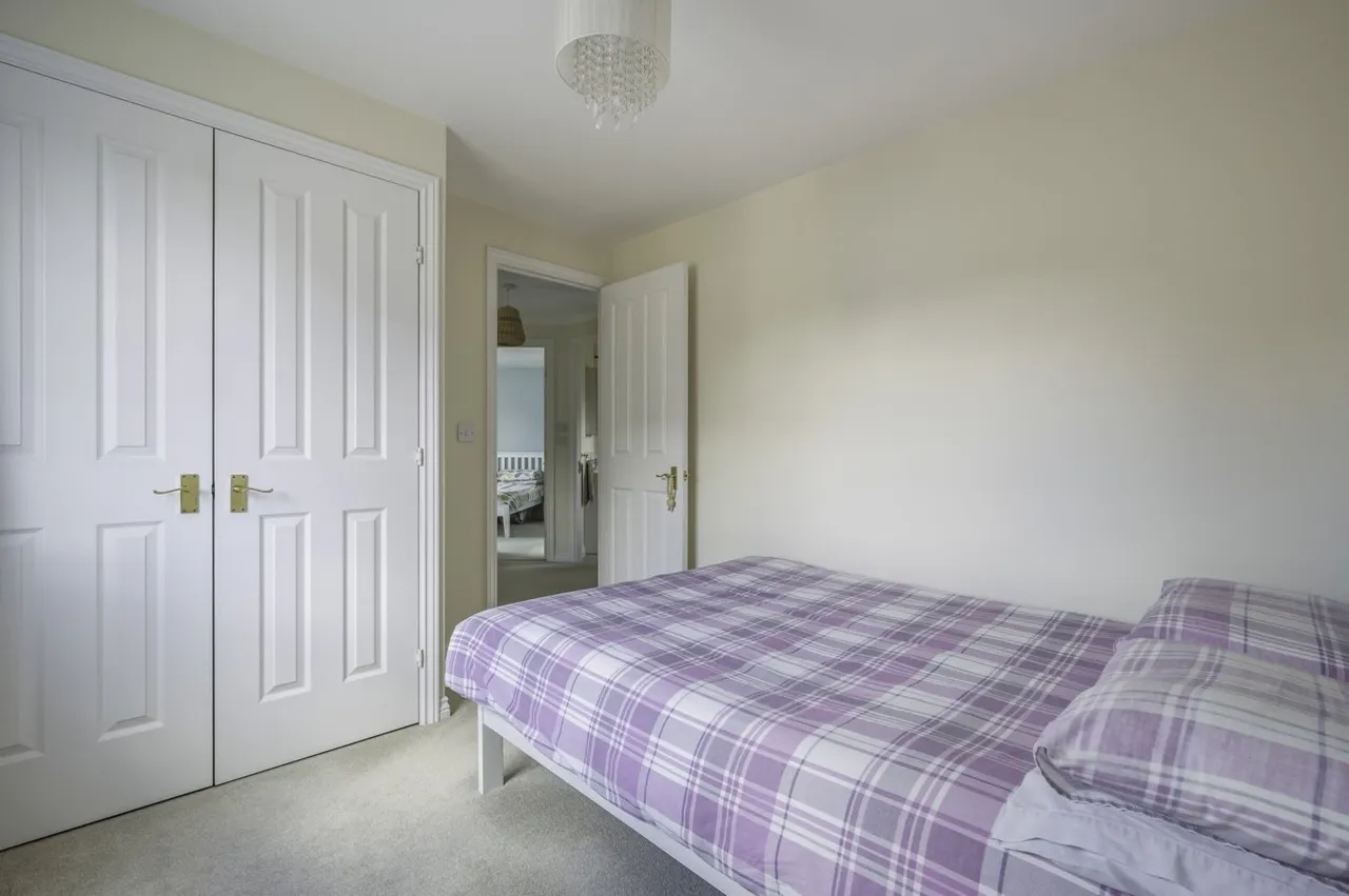 Fawley Close, Swindon, SN25, photo 15