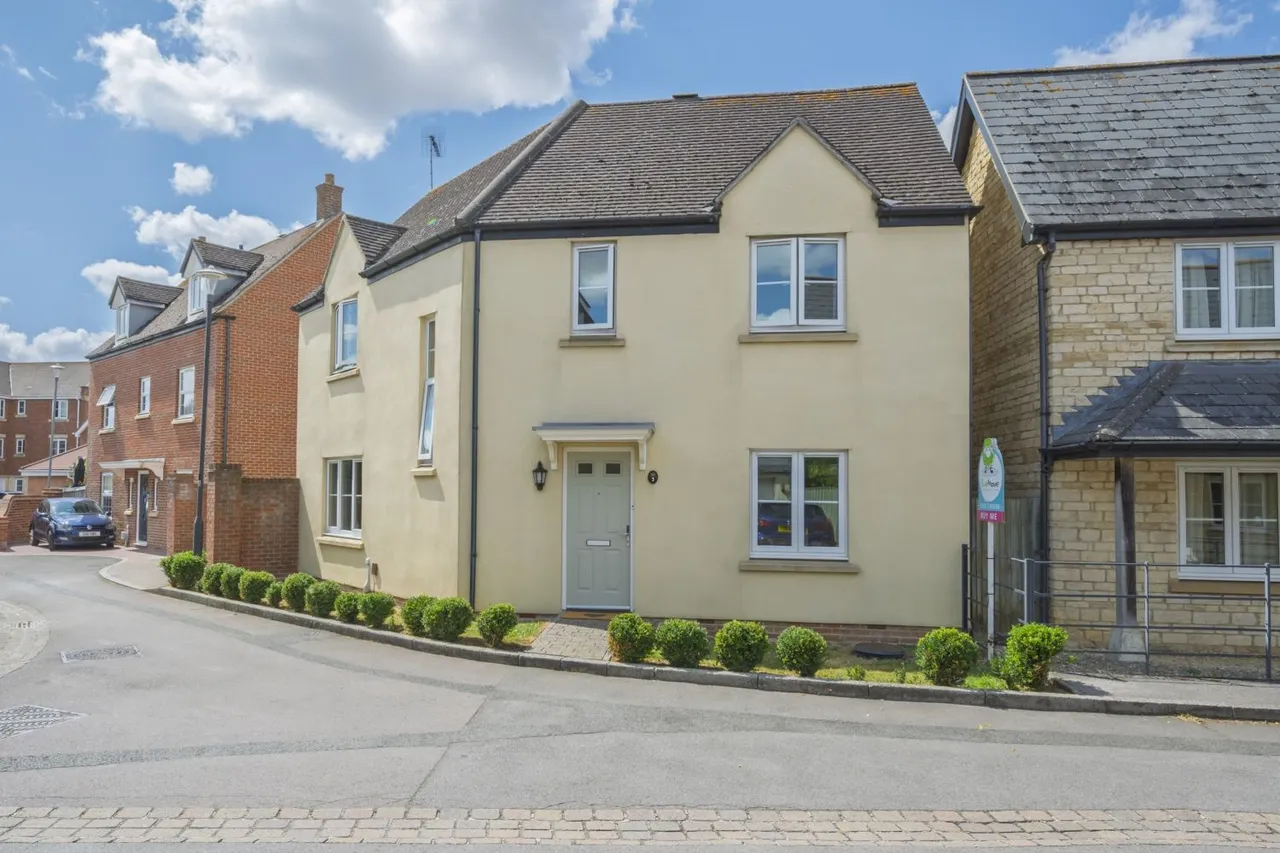 Fawley Close, Swindon, SN25, photo 25