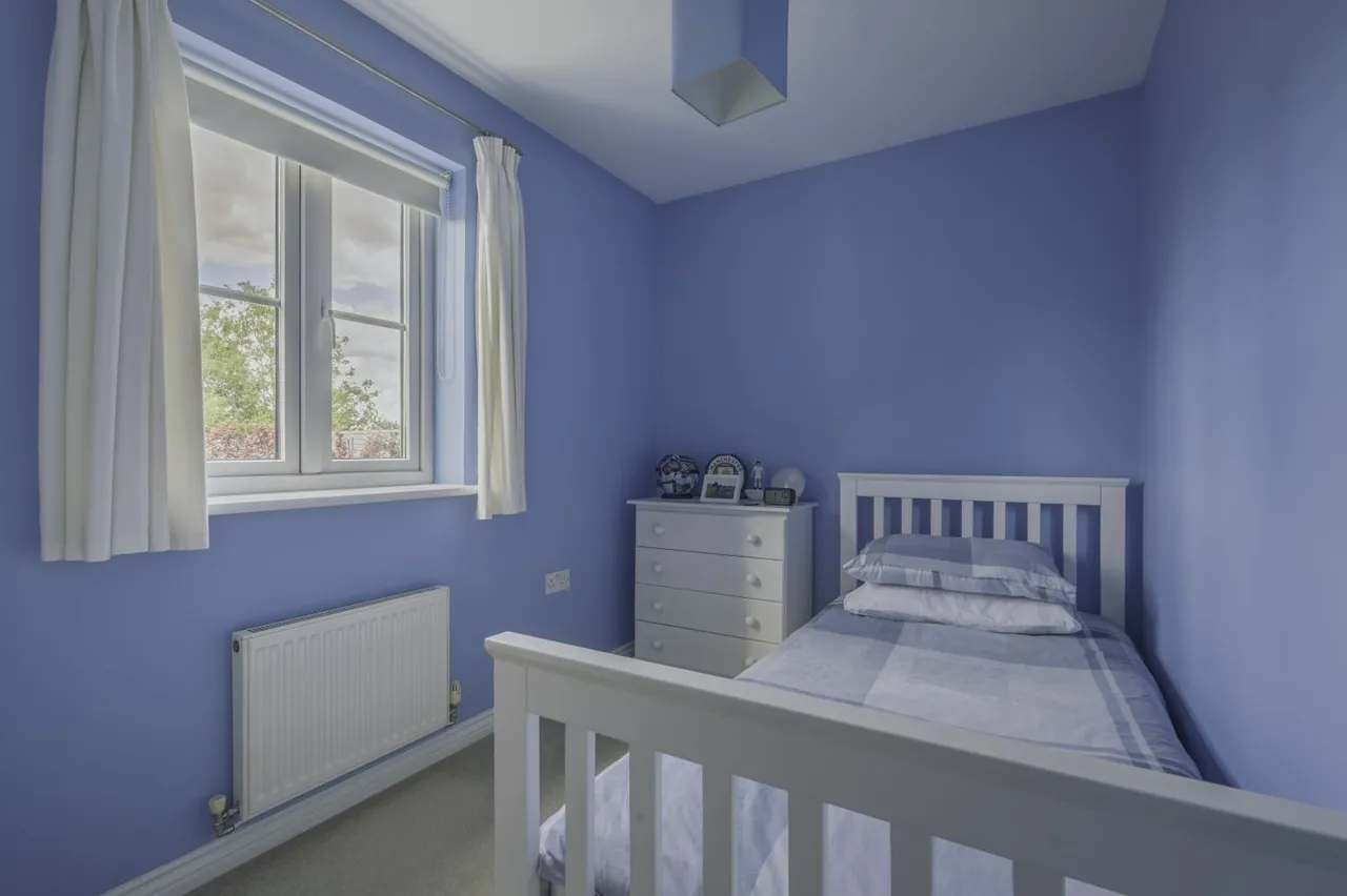 Fawley Close, Swindon, SN25, photo 16
