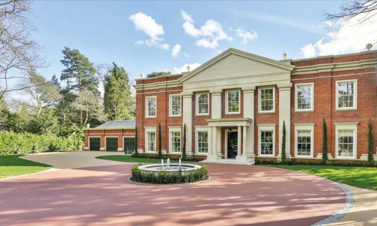 Surrey, KT13, photo 2