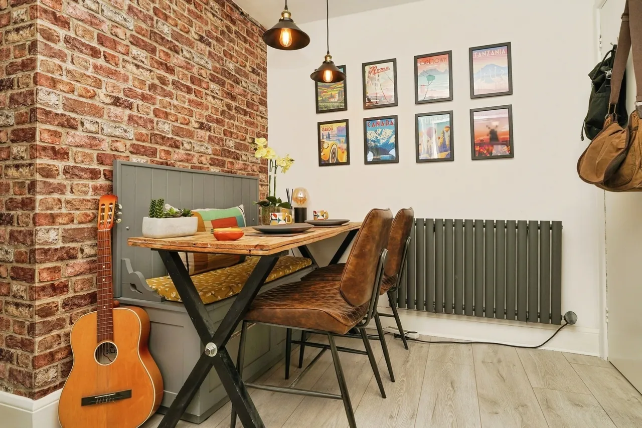 London Road, Cheltenham, GL52, photo 5