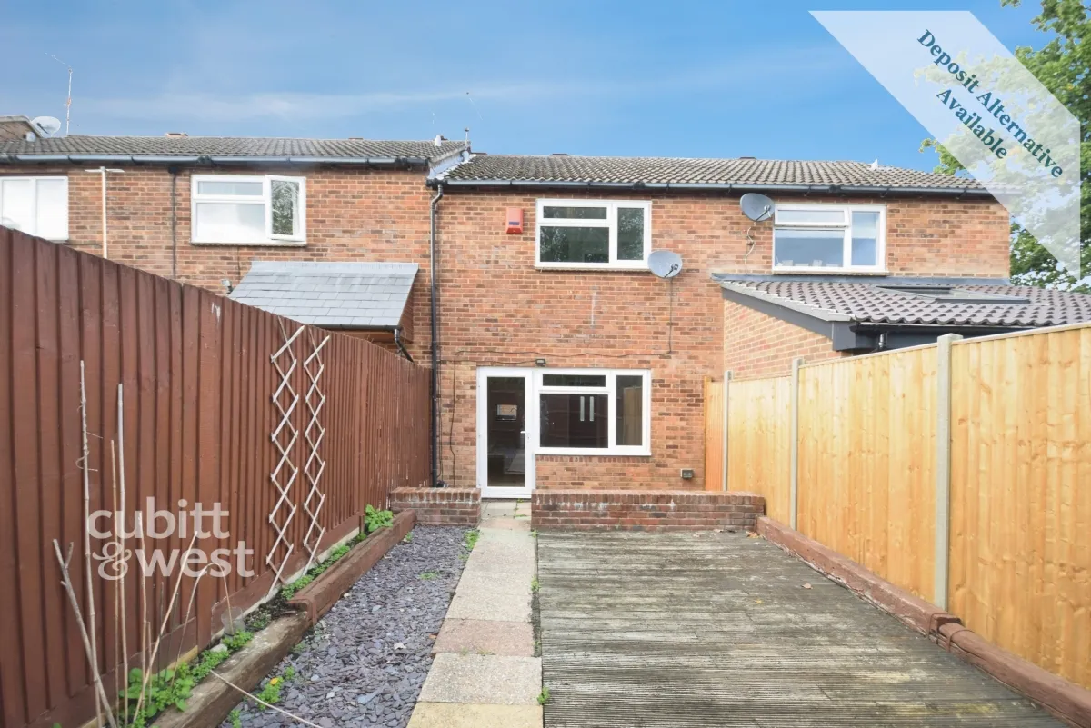 AVAILABLE NOW! Sycamore Drive, East Grinstead, RH19, photo 10