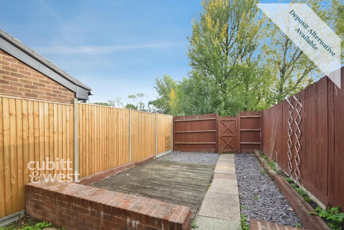 AVAILABLE NOW! Sycamore Drive, East Grinstead, RH19, photo 7
