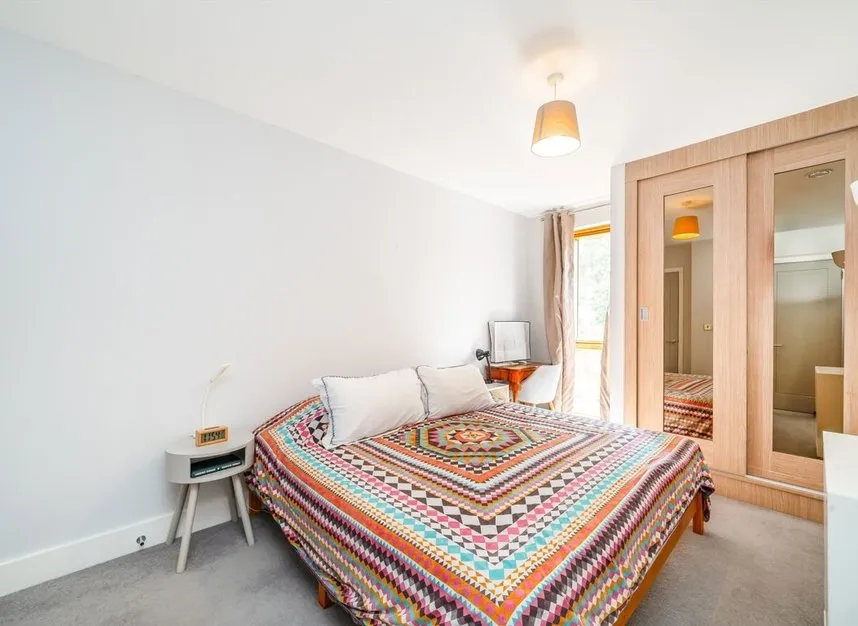 East Acton Lane, Acton, W3, photo 4
