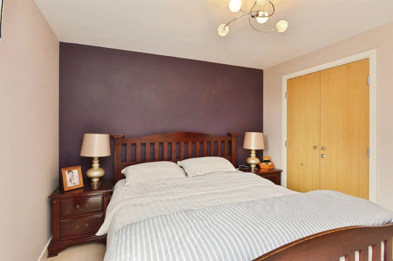 South Row, Milton Keynes, MK9, photo 11