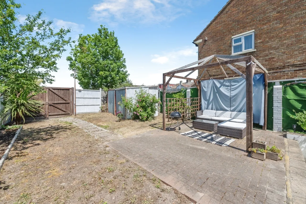 London Road, Grays, Essex, RM20, photo 16