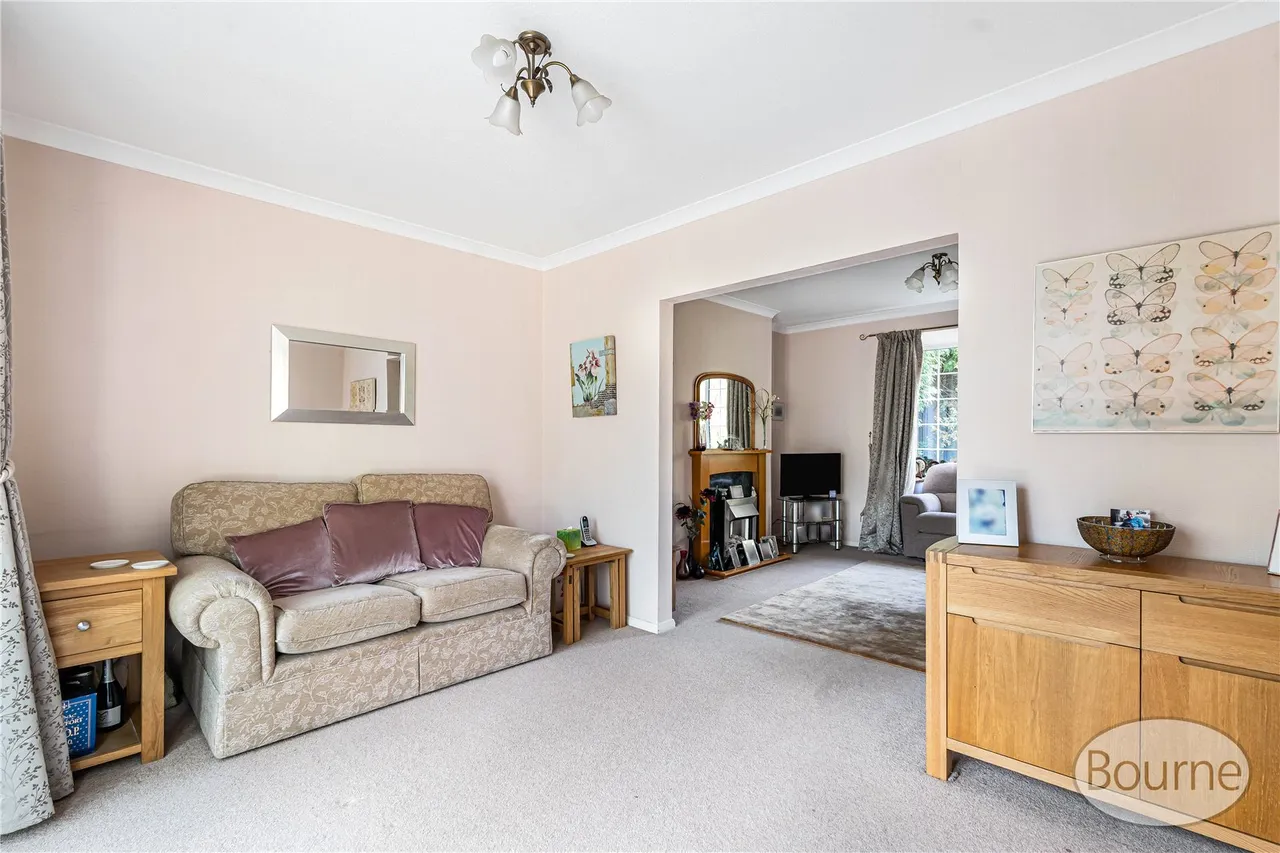 Paxton Gardens, Woodham, GU21, photo 4