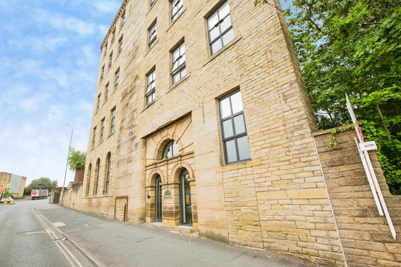 Pellon Lane, Halifax, West Yorkshire, HX1, photo 18