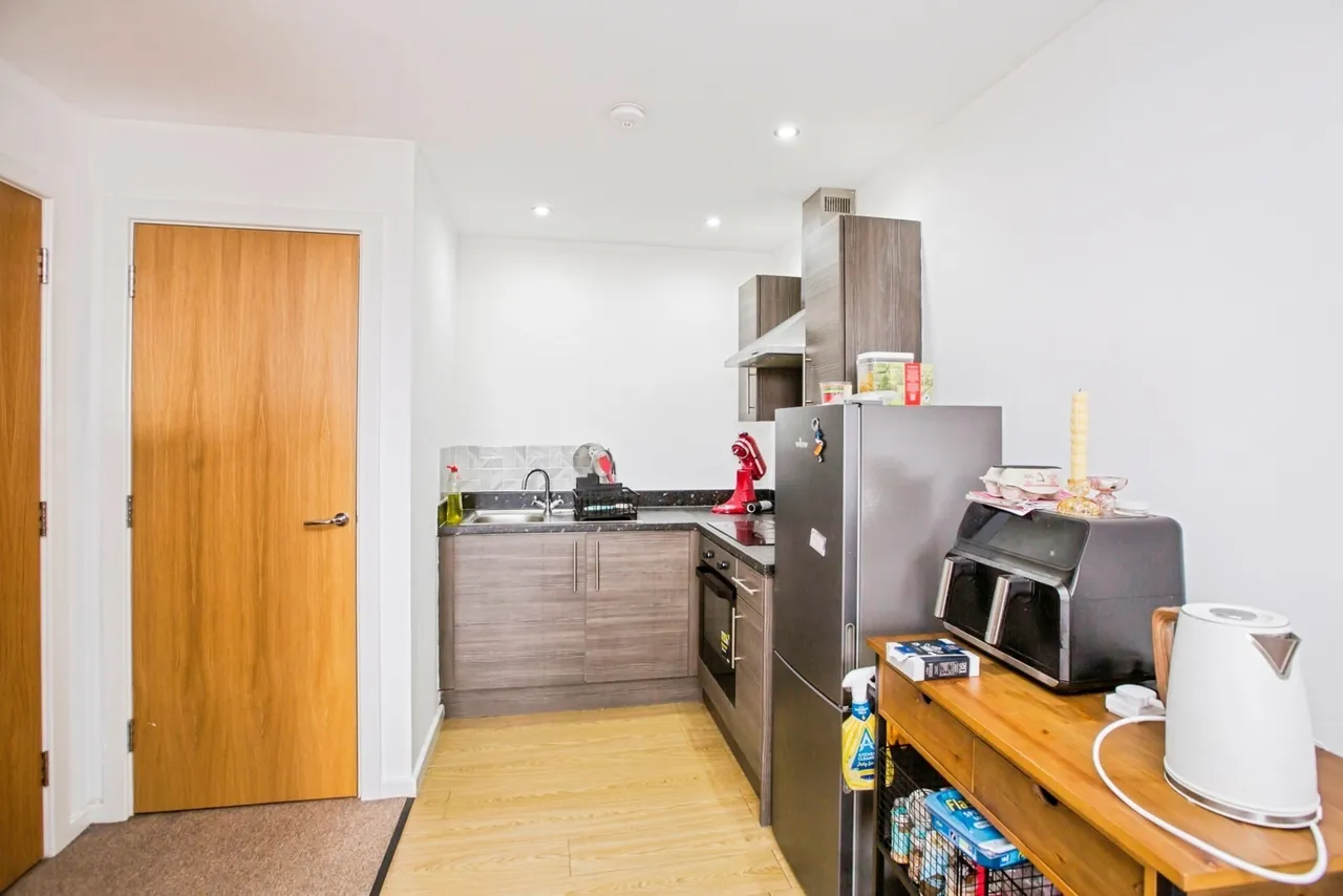 Pellon Lane, Halifax, West Yorkshire, HX1, photo 10