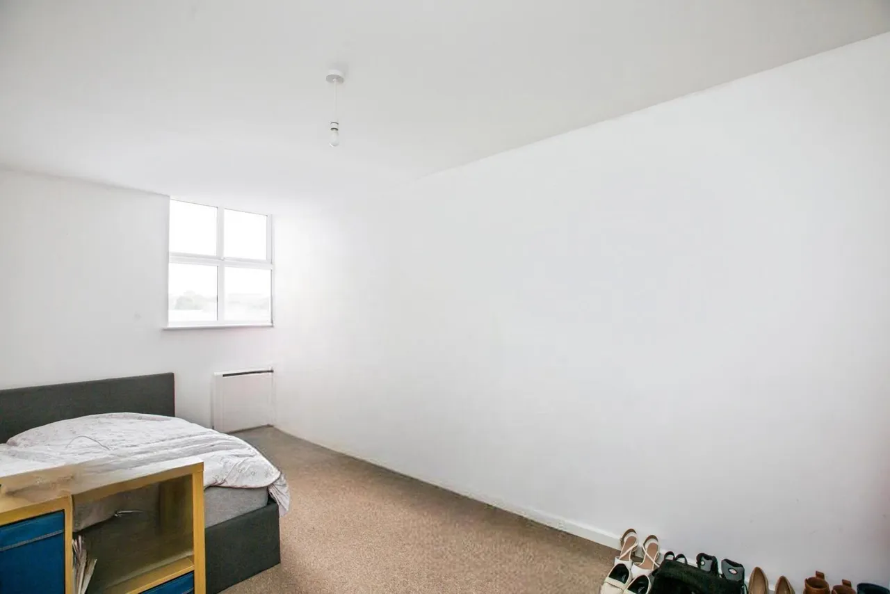 Pellon Lane, Halifax, West Yorkshire, HX1, photo 12