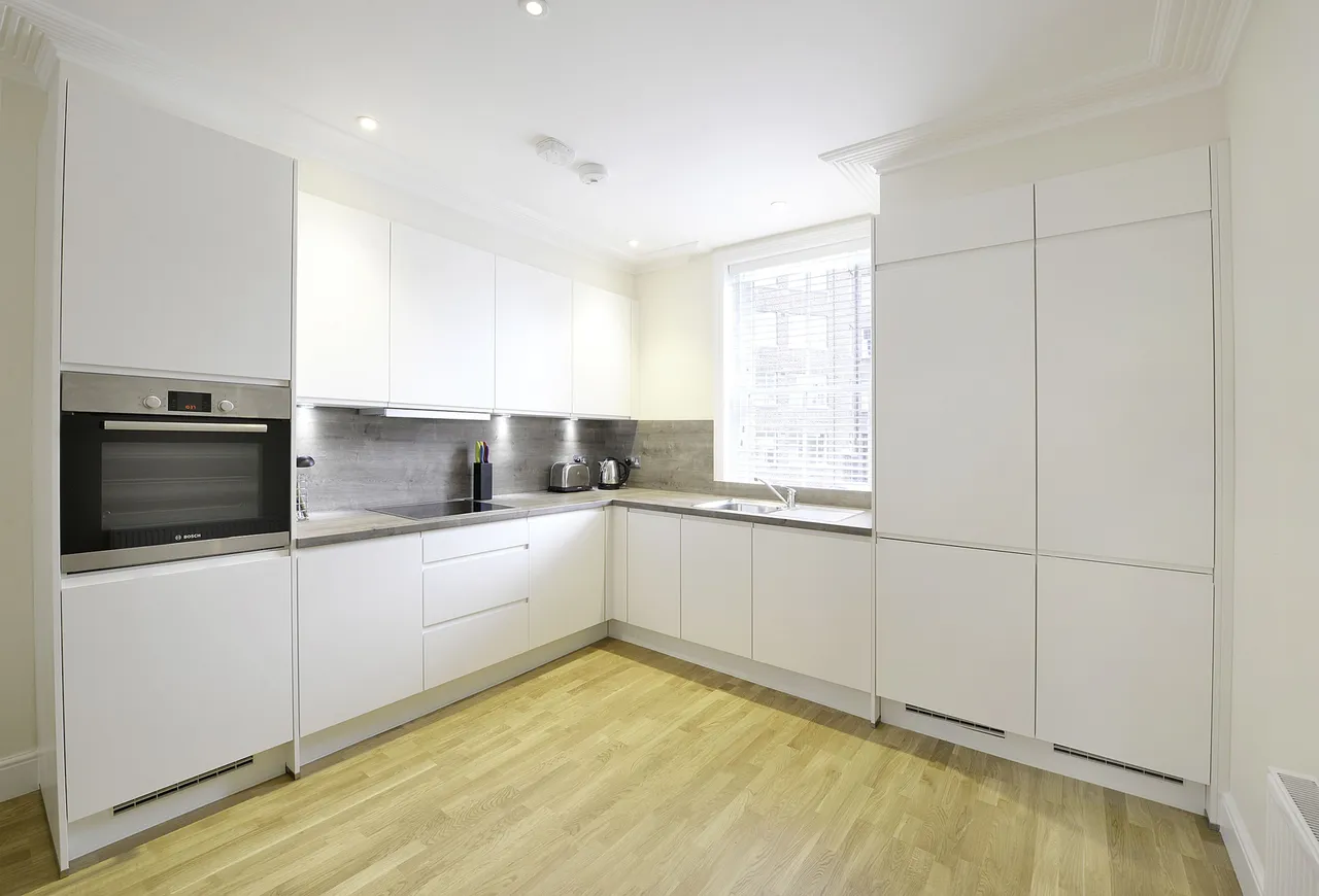 205a Hamlet Gardens, London, photo 3