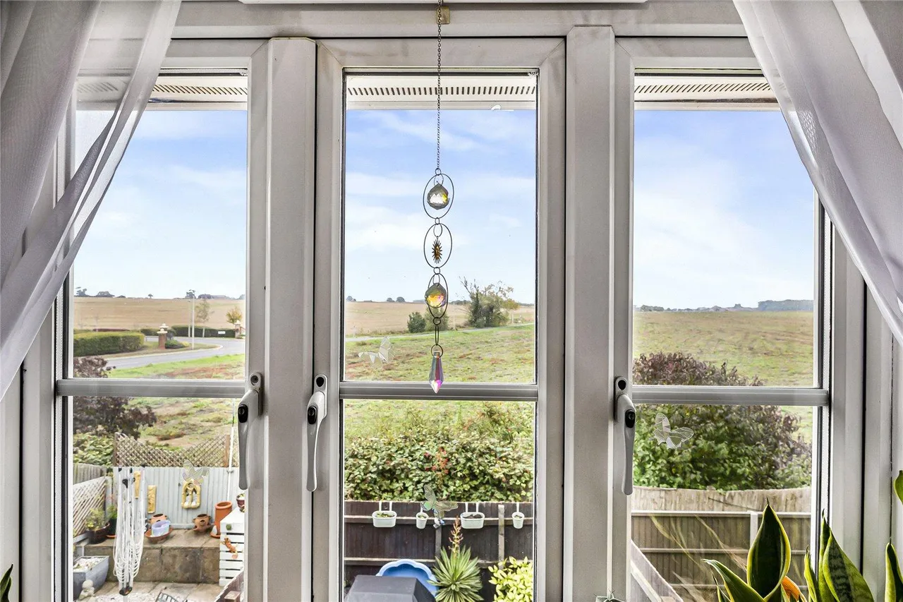 Leaman Close, ME3, photo 10