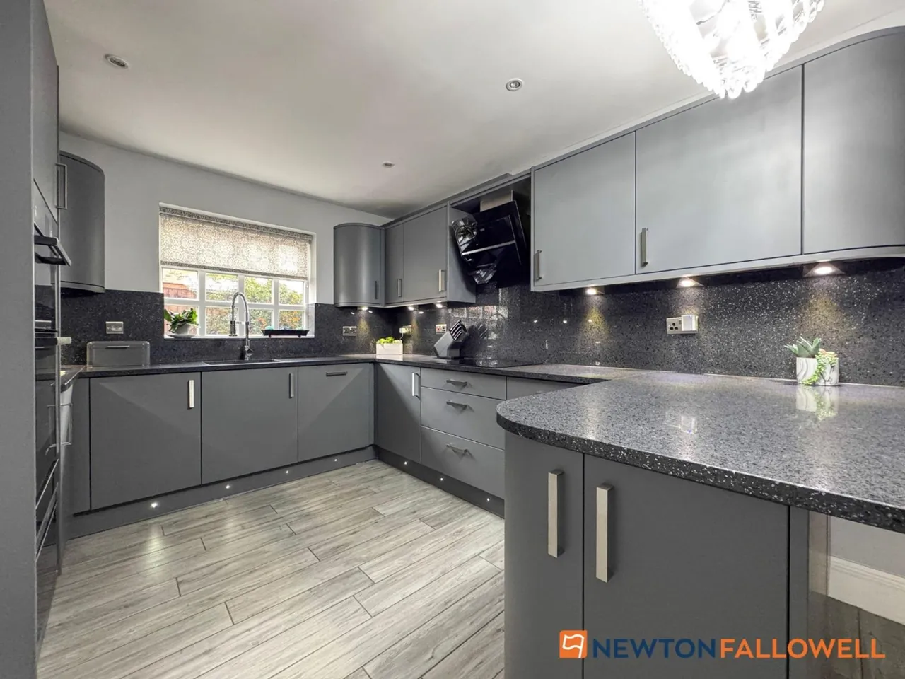 Bells Court, Carlton-Le-Moorland, LN5, photo 9